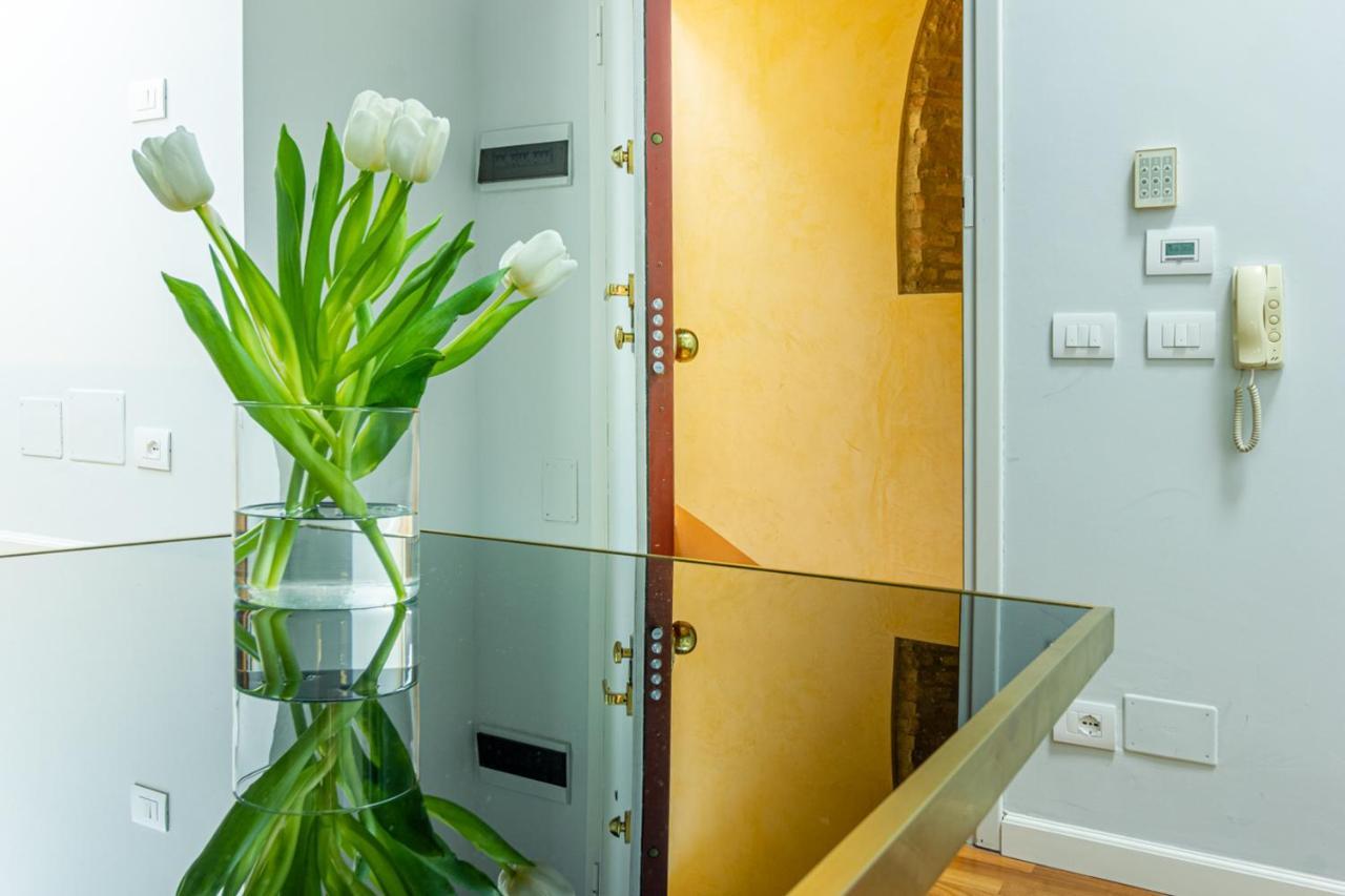 Apartamento Casa Calypso In Canton De' Fiori